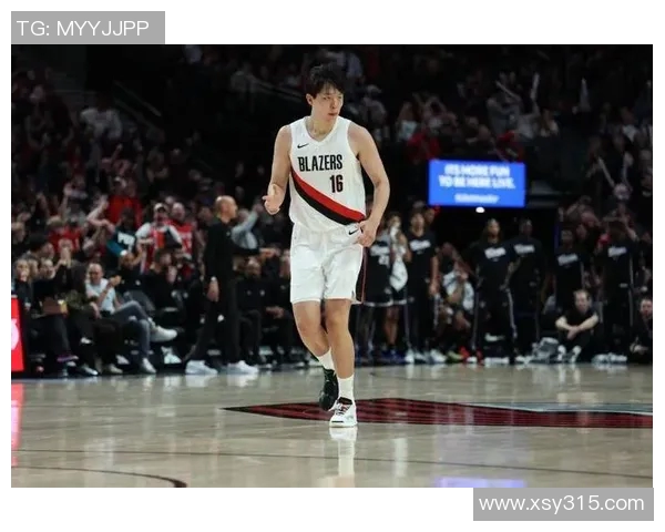 杨瀚森砍21+9打败南湾湖人内线!东契奇附体,2个3分险绝杀对手